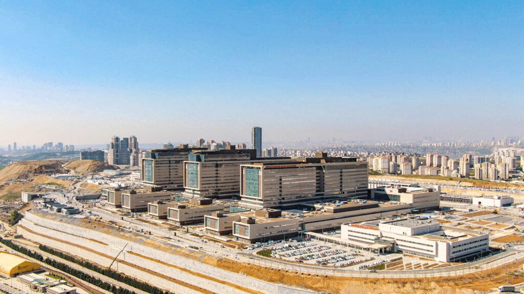 Çam & Sakura City Hospital