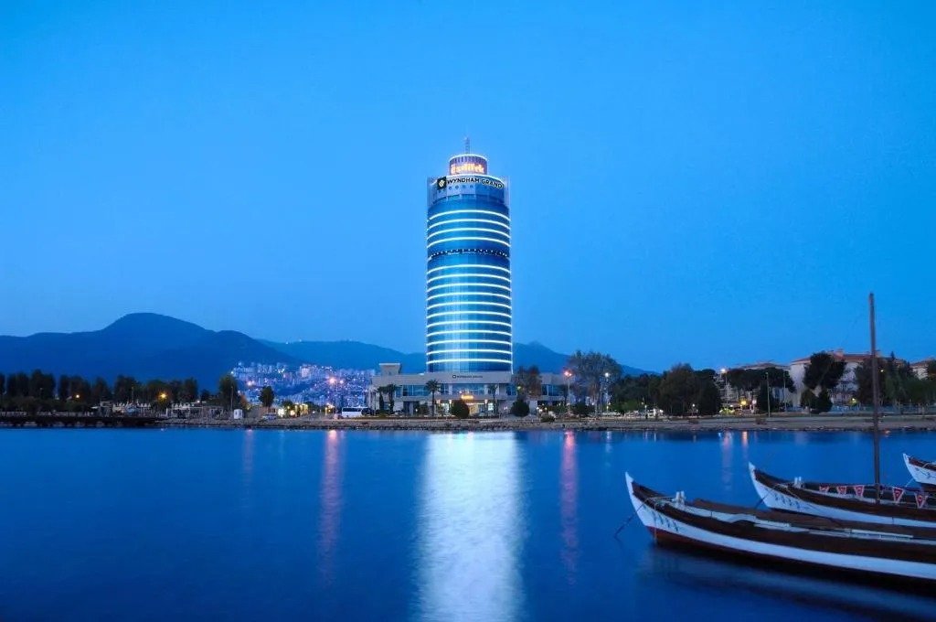 Izmir Hotels